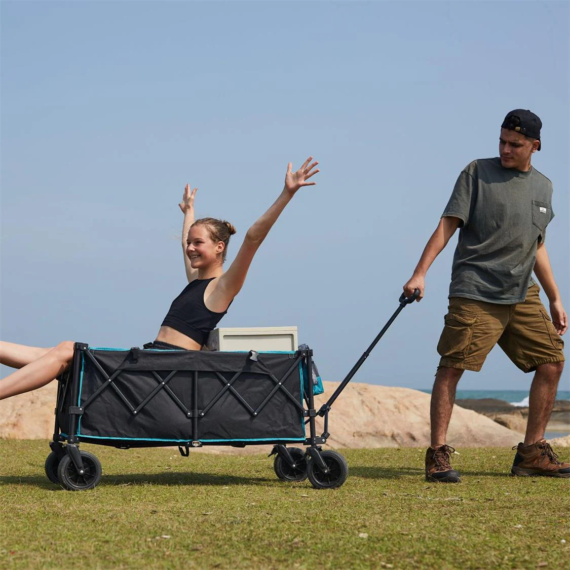 Fundango Heavy Duty Folding Beach Wagon - Image 7
