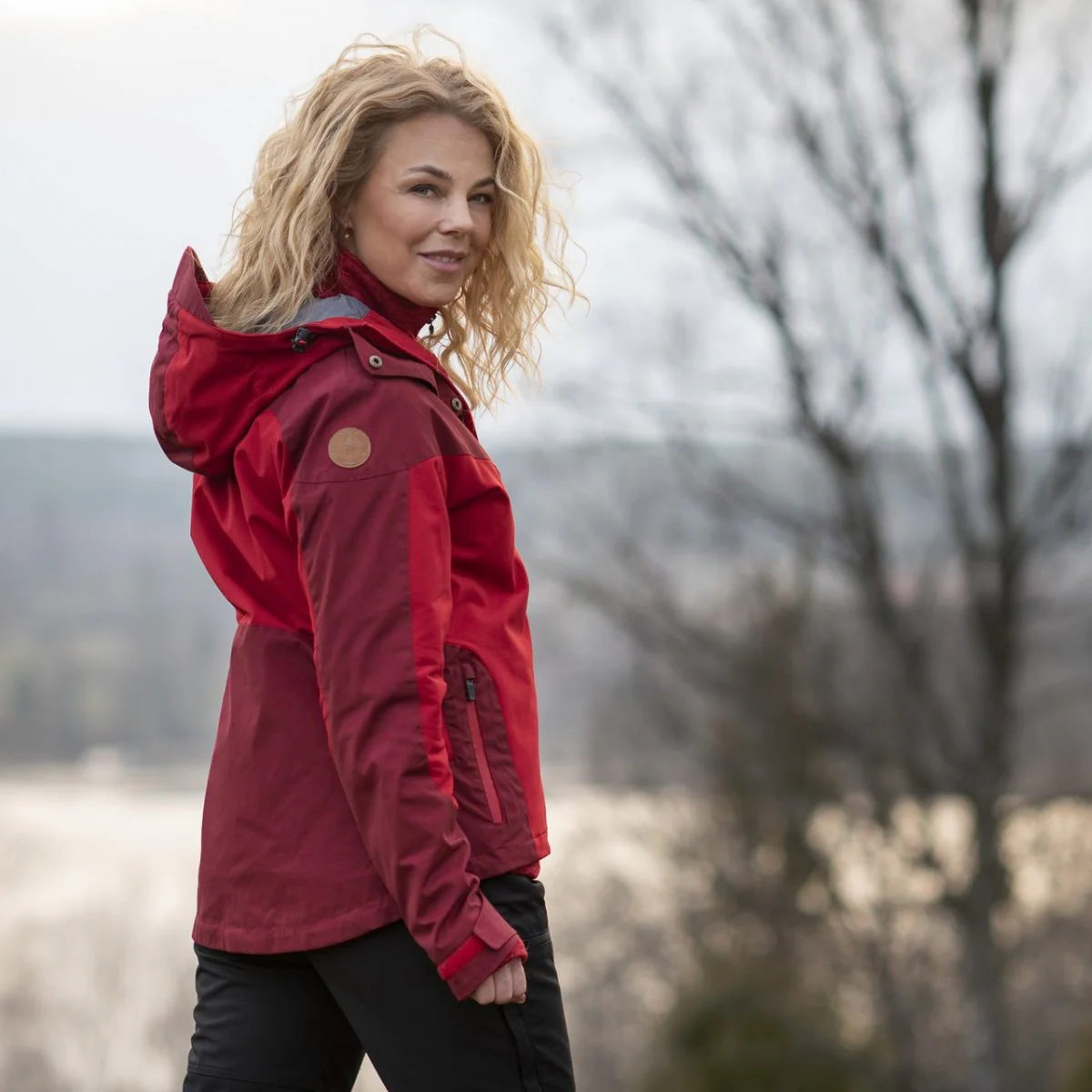 Pinewood Finnveden Hybrid Extreme Women's Jacket Red/Tomato - Image 2