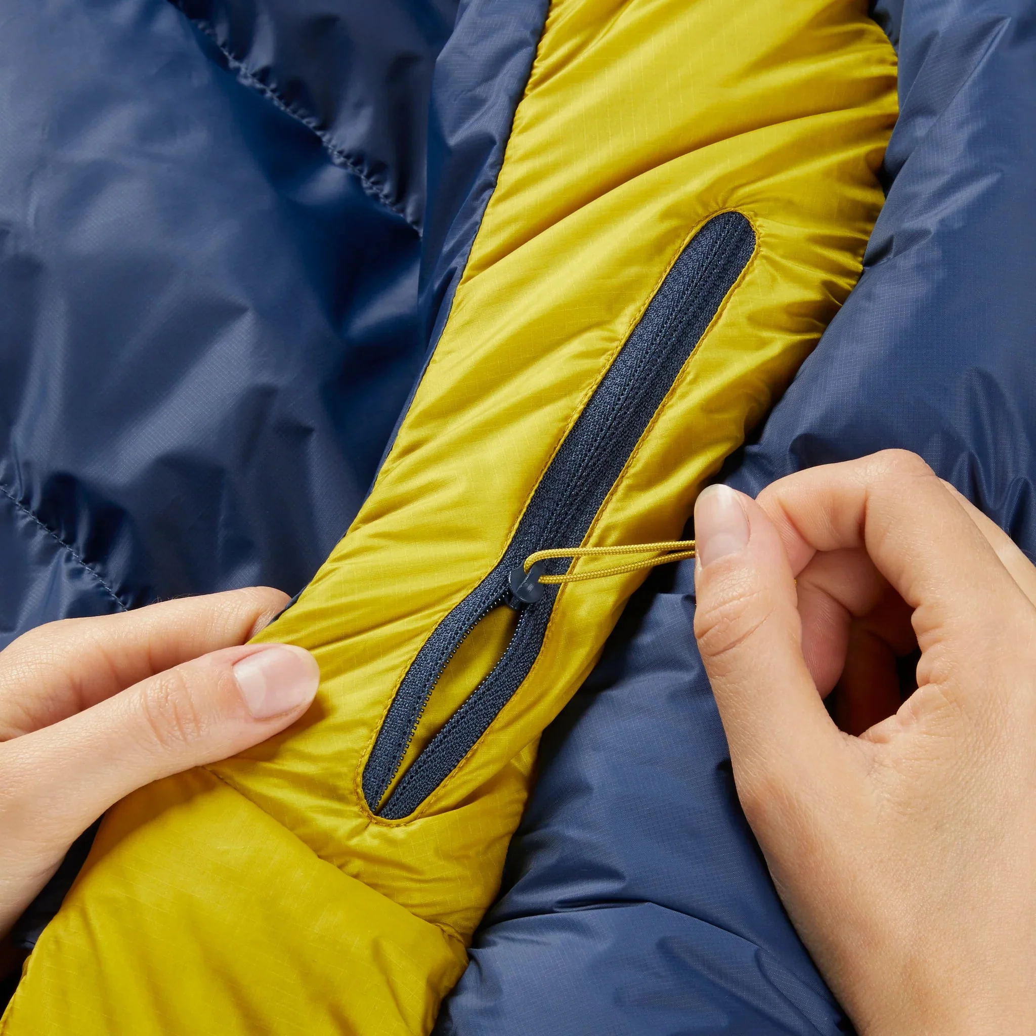 RAB Ascent Pro 600 Women's - Left Zip - Image 3